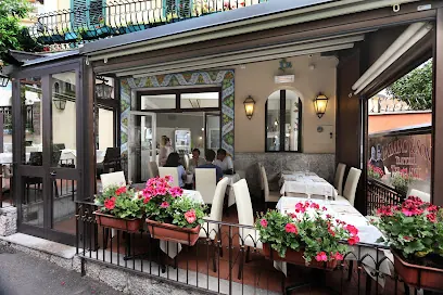 Trattoria Tiramisù — Taormina