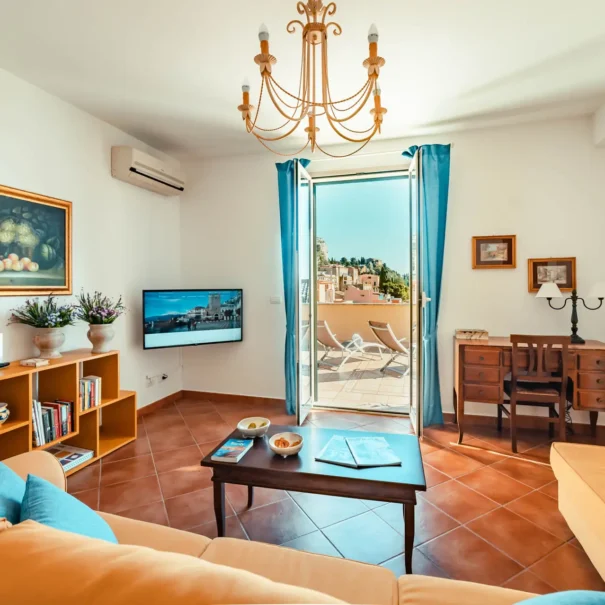 TaoApartments - Casa Vittoria - Taormina City Center Apartment with Terrace