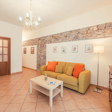 TaoApartments - Casa Antonella - Taormina City Center Apartment with Balcony