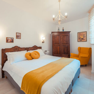 TaoApartments - Casa Antonella 8 - Taormina City Center Apartment with Balcony